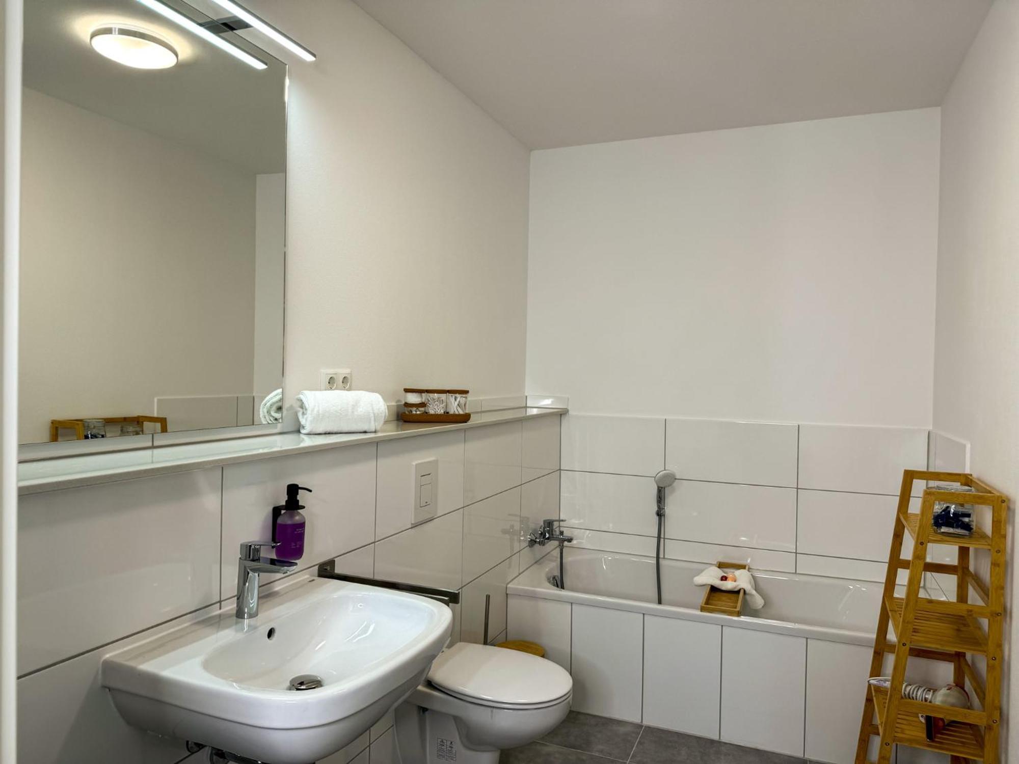 Home Inn Apartments - 203 Minden  Esterno foto